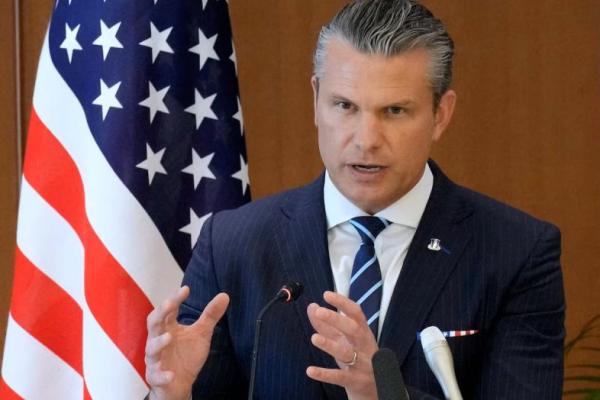 Menteri Pertahanan AS Pete Hegseth berbicara dalam konferensi pers di Tokyo, Jepang, 29 Oktober 2025. Foto via REUTERS 