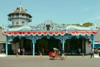 Ilustrasi Keraton Surakarta (Foto: Unsplash/Fala Syam)