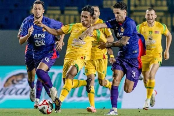 Persik Vs Persebaya. Foto: beritajatim 