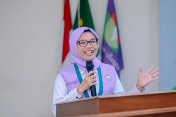 Ketua Fraksi PKB MPR RI, Neng Eem Marhamah Zulfa Hiz, menyampaikan apresiasi atas keputusan Presiden Prabowo Subianto yang menetapkan Gus Dur sebagai Pahlawan Nasional di Gedung DPR/MPR, Jakarta, Selasa (Foto: MPR) 