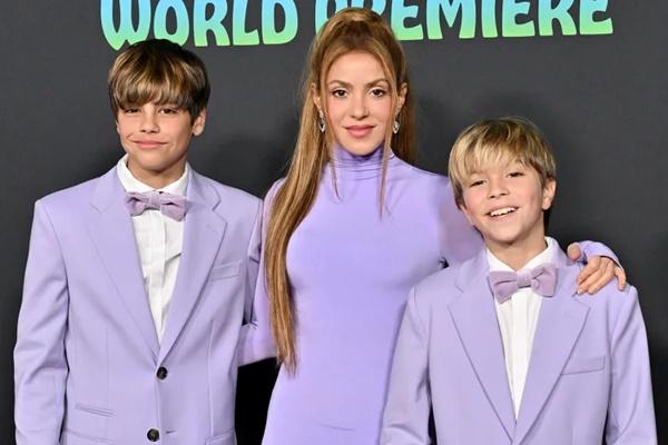 Shakira dan kedua putranya, Milan dan Sasha. (FOTO: FILM MAGIC) 