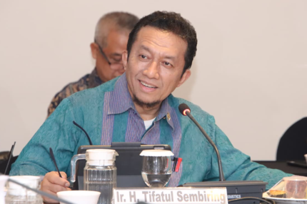 Wakil Ketua Badan Pengkajian MPR RI, Tifatul Sembiring saat membahas relevansi pasal-pasal UUD 1945 dalam FGD di Depok yang menyoroti ekonomi nasional, APBN, dan kesejahteraan sosial (Foto: Humas MPR) 