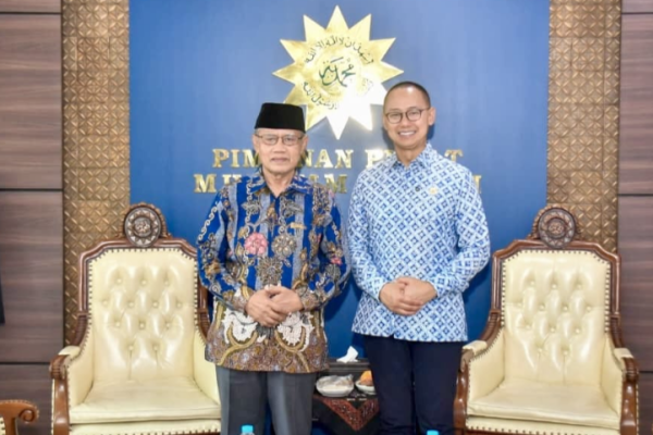 Wakil Ketua MPR RI Eddy Soeparno  menegaskan komitmen memperkuat kolaborasi Dakwah Ekologis bersama Muhammadiyah pada Milad ke-113 (Foto: MPR) 