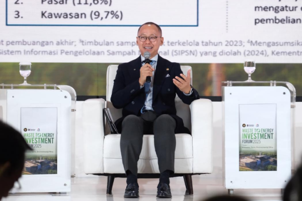 Wakil Ketua MPR RI dari Fraksi PAN, Eddy Soeparno menjadi pembicara dalam Waste to Energy Investment Forum di Jakarta, Rabu (Foto: Humas MPR) 