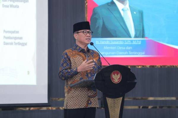Menteri Desa dan Pembangunan Daerah Tertinggal (Mendes PDT) Yandri Susanto membuka FGD Implementasi SDGs Desa dalam Konteks Asta Cita ke-6 Presiden, di Kantor Kemendes PDT (Foto: Humas Kemendes PDT) 
