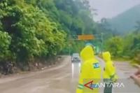 Jalan Solok-Padang Kini Sudah Bisa Dilalui Roda Empat