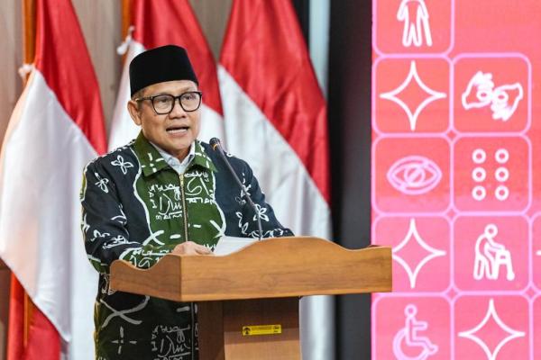 Menteri Koordinator Bidang Pemberdayaan Masyarakat (Menko PM) Abdul Muhaimin Iskandar dalam peringatan Hari Disabilitas Internasional 2025 di Universitas Indonesia (Foto: Ist) 