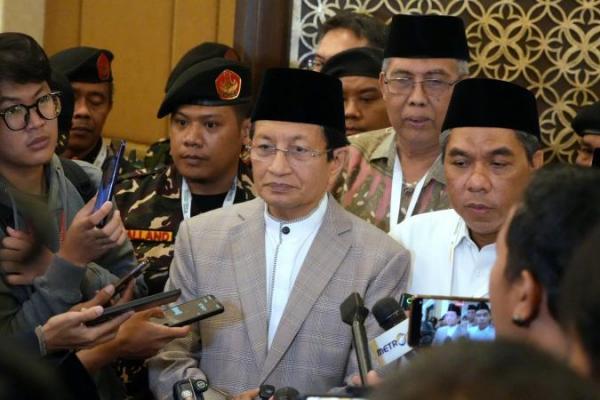 Menteri Agama (Menag) Nasaruddin Umar memberi keterangan pers usai menghadiri Rapat Pleno Pengurus Besar Nahdlatul Ulama (PBNU) yang digelar di Hotel Sultan, Jakarta, Selasa (Foto: Kemenag) 