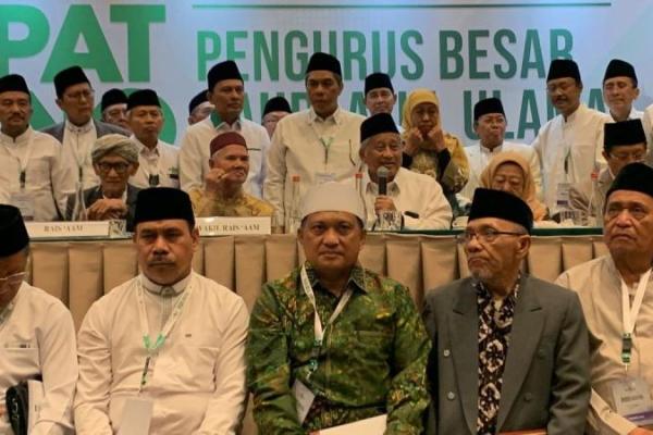Rapat Pleno Syuriyah Pengurus Besar Nahdlatul Ulama (PBNU) menetapkan Zulfa Mustofa sebagai penjabat (Pj) Ketua Umum PBNU (Foto: Okezone) 