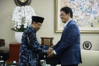Menteri Sosial (Mensos) Saifullah Yusuf bertemu dengan Menteri Keuangan Purbaya Yudhi Sadewa membahas usulan kenaikan bantuan jaminan hidup (Jadup) untuk korban bencana Sumatera (Foto: Humas Kemensos) 
