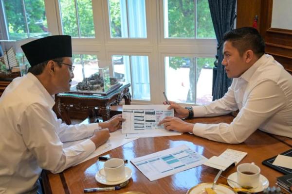 Menteri Sosial (Mensos) Saifullah Yusuf (Gus Ipul) bertemu Sekretaris Kabinet (Seskab) Teddy Indra Wijaya untuk tindaklanjuti arahan Presiden Prabowo Subianto terkait penguatan perlindungan sosial dan penanganan lanjutan bagi masyarakat terdampak bencana (Foto: Kemensos) 