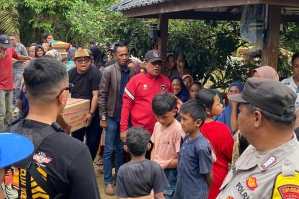 Anggota Komisi XIII DPR RI Muslim Ayub saat menyusuri wilayah Aceh. (Foto: DPR/Mahendra) 