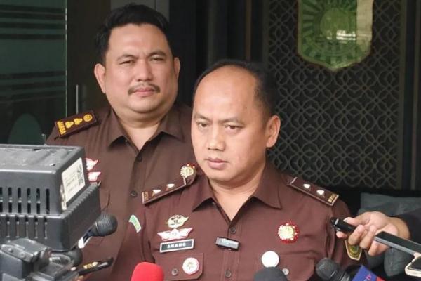 Kepala Pusat Penerangan Hukum (Kapuspenkum) Kejagung Anang Supriatna saat jumpa pers di Gedung Puspenkum Kejagung, Jakarta (Foto: Antara/ Nadia Putri Rahmani) 