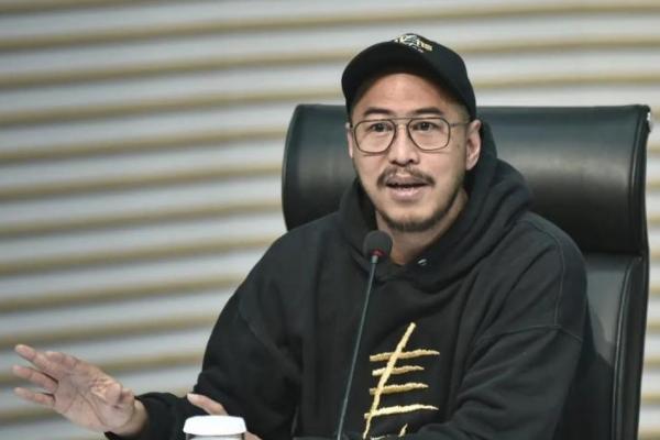 Komedian Pandji Pragiwaksono (Foto: ANTARA FOTO/Fakhri Hermansyah) 