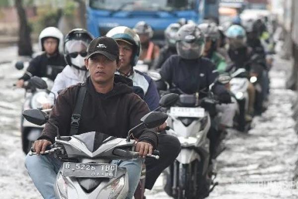 Sejumlah Ruas Jakarta Terendam, Polisi Rekayasa Lalu Lintas (Foto: Ist) 