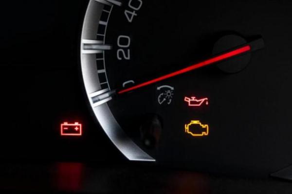 Ilustrasi - lampu indikator untuk mobil (Foto: Ist) 