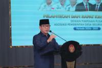 Menteri Desa dan Pembangunan Daerah Tertinggal (Mendes PDT) Yandri Susanto saat memberi arahan dalam agenda Pelantikan Pengurus Dewan Pimpinan Pusat (DPP) APDESI, di Oproom Kemendes PDT (Foto: Humas Kemendes PDT)