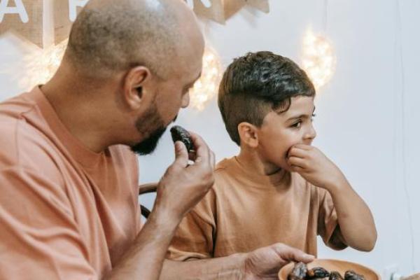 Ilustrasi golongan yang diperbolehkan untuk tidak berpuasa Ramadan (Foto: Pexels/Timur Weber) 