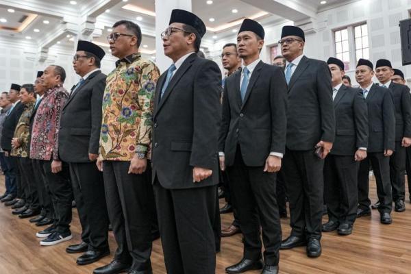 Jajaran Direksi dan Dewan Pengawas BPJS Ketenagakerjaan dan Kesehatan saat Serah Terima Jabatan (Sertijab) di Kantor Kemenko PM (Foto: Ist) 