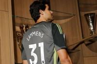 Kiper Manchester United, Senne Lammens (Foto: X/manchesterunited)