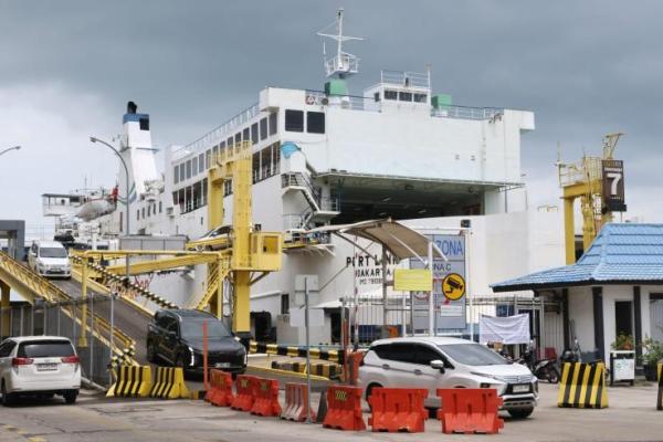 Pelabuhan penyeberangan Bakauheni, Lampung. Foto: asdp/katakini 