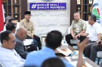 Menteri Desa dan Pembangunan Daerah Tertinggal (Mendes PDT) Yandri Susanto saat menerima audiensi dari Bupati Sigi Mohamad Rizal Intjenae bersama jajarannya (Foto: Humas Kemendes PDT)