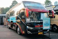 Salah satu unit armada bus yang digunakan InJourney Group untuk membawa ribuan peserta Mudik Gratis Lebaran 2026 dari kawasan Gelora Bung Karno Jakarta menuju berbagai kota di Indonesia, Selasa (17/3/2026). Foto: dok. katakini 