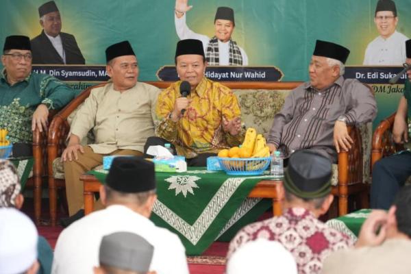 Wakil Ketua MPR RI sekaligus Anggota Komisi VIII DPR RI Hidayat Nur Wahid, atau akrab disapa HNW, dalam agenda Silaturahim Idul Fitri 1447H bersama PD Muhammadiyah Jakarta Selatan (Foto: Humas MPR) 