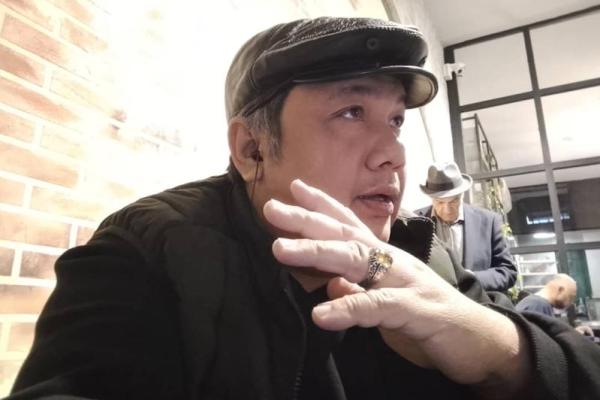 Pengamat Olahraga  yang juga founder Rakyat Sepakbola Indonesia (RSI) Frans Immanuel Saragih. Foto: dok. katakini 