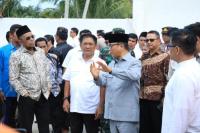 Mendes PDT Yandri Susanto saat melakukan kunjungannya ke salah satu Satuan Pelayanan Pemenuhan Gizi (SPPG) di Kabupaten Padang Pariaman (Foto: Humas Kemendes PDT)