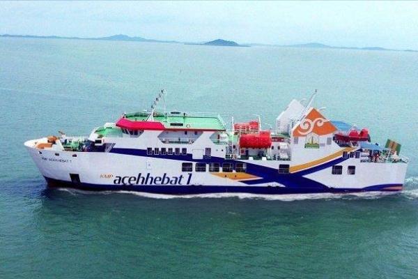 Kapal penyeberangan KMP Aceh Hebat I. Foto: asdp/katakini 