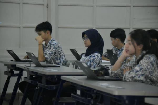 Tes Kemampuan Akademik (TKA) untuk murid SMP (Foto: Humas Kemendikdasmen) 