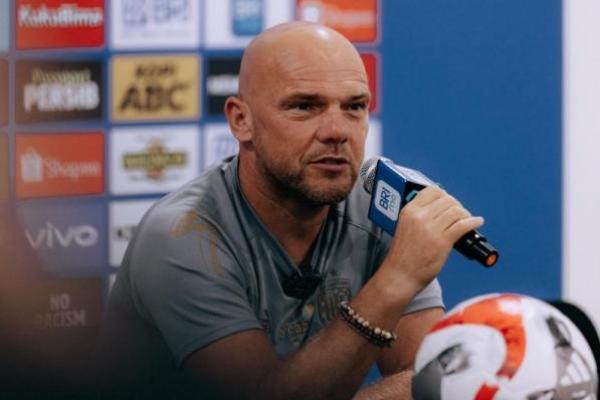 Pelatih Bali United, Johnny Jansen (Foto: baliutd) 