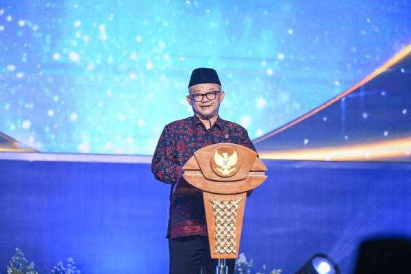 Kemendikdasmen Beri Penghargaan ke Unit Satuan Kerja Terbaik 2025