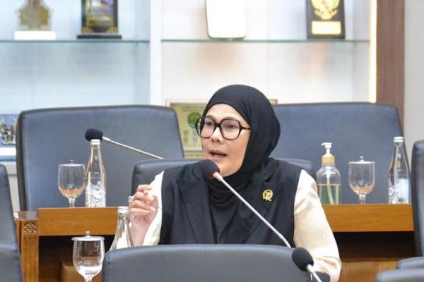 Anggota Komisi VII DPR RI Eva Monalisa. Foto: dok. katakini 