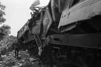 Ilustrasi - kecelakaan kereta api di Bintaro pada tahun 1987 (Foto: KOMPAS/Jimmy S Harianto)