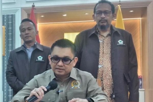 Tim Perumus naskah akademis RUU Obligasi Daerah Aditya Anugrah Moha. Foto: katakini 