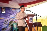  Wakil Menteri Pendidikan Dasar dan Menengah (Wamendikdasmen), Atip Latipulhayat saat memberikan sambutan di Gorontalo (Foto: Humas Kemendikdasmen)