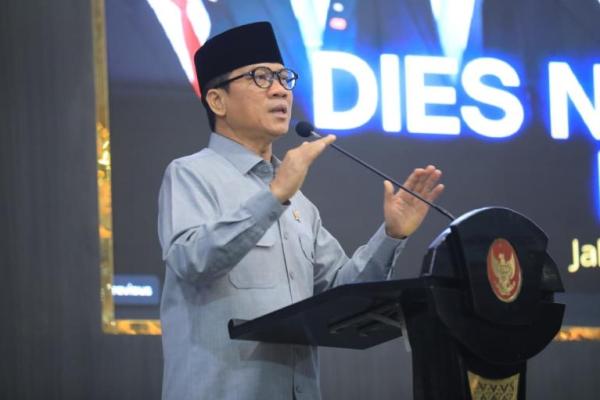 Mendes PDT Yandri Susanto saat menghadiri Dies Natalis BPD ke-27 pada Kamis (7/5/2026) (Foto: Humas Kemendes PDT) 