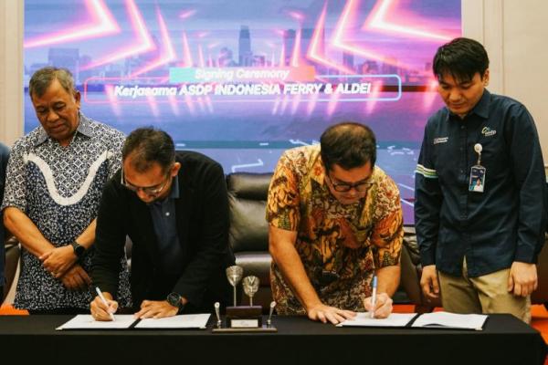 Penandatanganan MoU antara PT ASDP Indonesia Ferry dengan Asosiasi Logistik Digital Economy Indonesia (ALDEI) di Jakarta, Jumat (8/5/2026). Foto: asdp/katakini 