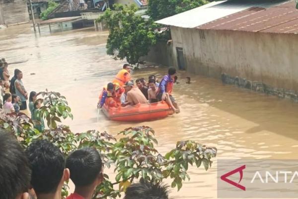 Banjir bandang di Kabupaten Musi Rawas, Sumateras Selatan (Foto: ANTARA/HO/BPBD Muratara) 