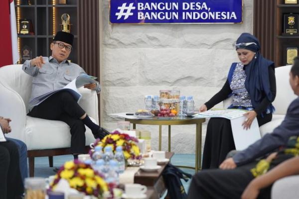 Mendes PDT Yandri Susanto saat menerima audiensi dari ID SEED di Kantor Kemendes PDT Jakarta, Selasa (12/5/2026) (Foto: Humas Kemendes PDT) 