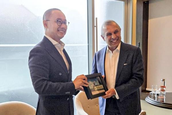 Wakil Ketua MPR RI dari Fraksi PAN, Eddy Soeparno i  PAN, Eddy Soeparno bertemu dengan Kepala Kebijakan Internasional dan Tata Kelola Temasek Ashok Mirpuri (Foto: MPR) 
