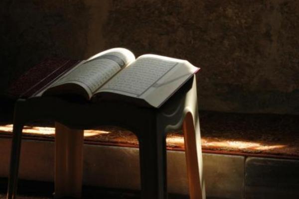 Ilustrasi - ini dalil dalam Al-Qur`an tentang gambaran di Yaumul Hisab atau Hari Perhitungan Amal (Foto: Pexels/uhumrea D) 