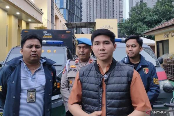 Kanit Reskrim Polsek Grogol Petamburan, AKP Alexander Tengbunan (Foto: Ant/Risky Syukur) 