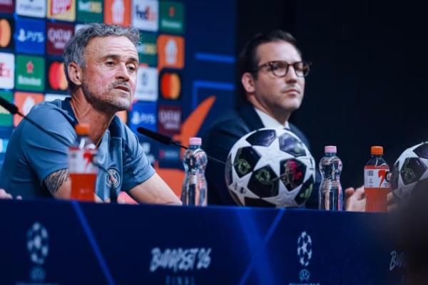 Pelatih Paris Saint-Germain, Luis Enrique (Foto: psg.fr) 