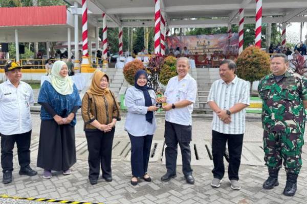 Anggota MPR Buka Lomba Kreasi Baris Berbaris dan Pengibaran Bendera Kepulauan Babel