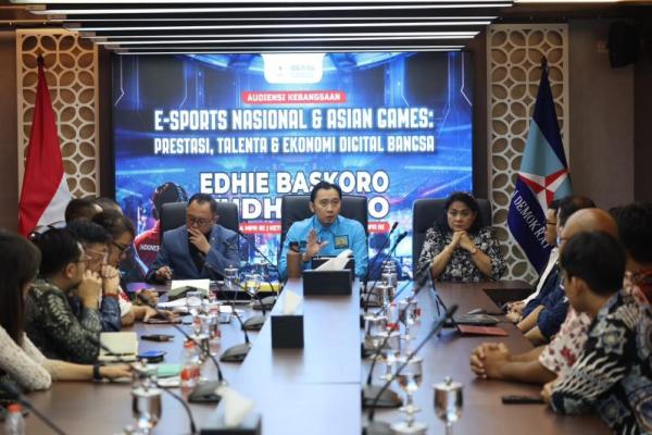 Wakil Ketua MPR RI sekaligus Ketua Fraksi Partai Demokrat DPR RI, Edhie Baskoro Yudhoyono pada Diskusi Kebangsaan bertema E-Sports Nasional & Asian Games: Prestasi, Talenta, dan Ekonomi Digital Bangsa (Foto: Humas MPR) 