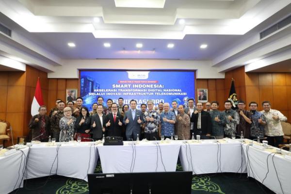 Wakil Ketua MPR Edhie Baskoro Yudhoyono (Ibas)menghadiri diskusi publik bertajuk Smart Indonesia: Akselerasi Transformasi Digital Nasional Melalui Inovasi Infrastruktur Telekomunikasi di Kompleks Gedung MPR RI, Kamis (11/6/2026).(Foto: Humas MPR) 
