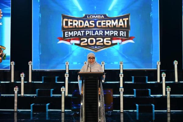 Anggota MPR RI dari kelompok Dewan Perwakilan Daerah (DPD) Provinsi Kalimantan Timur, Aji Mirni Mawarni saat meresmikan pembukaan LCC Empat Pilar MPR RI Tahun 2026 tingkat Provinsi Kalimantan Timur, di Kota Balikpapan, Kalimantan Timur, Sabtu (13/6). (Foto: Humas MPR) 